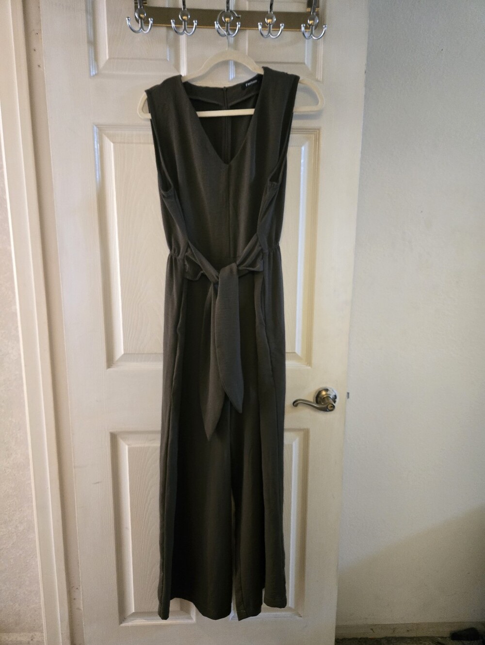 Women's Sleeveless Olive Green V-Neck Wide Leg Pant Jumpsuit